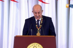 تبون: “سنقوم بمراجعة البرنامج الدراسي لتخفيفه خاصة في الطور الإبتدائي”