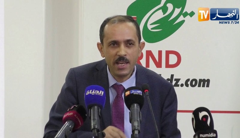 مدير الحملة الإنتخابية لميهوبي :”  كفاكم ..سلّمو المشعل للشباب !!”