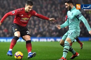 قمة مانشستر يونايتد وأرسنال تنتهي بالتعادل هدفين في كل شبكة