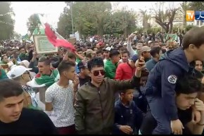 “شكون سبابنا..الدولة هي سبابنا”..تحت هذه الأنغام تظاهر سكان سيدي بلعباس