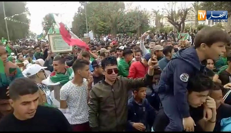 “شكون سبابنا..الدولة هي سبابنا”..تحت هذه الأنغام تظاهر سكان سيدي بلعباس