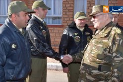 دفاع: الفريق أحمد قايد صالح في زيارة عمل وتفتيش إلى الناحية العسكرية الثانية