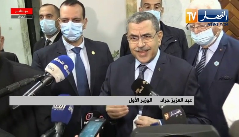 الوزير الأول: لا يجب أن نتسرع في إختيار اللقاح حتى نضمن الأفضل