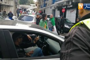 شباب .. أجمل صور التضامن والتنظيم في الجمعة السابعة من المسيرات