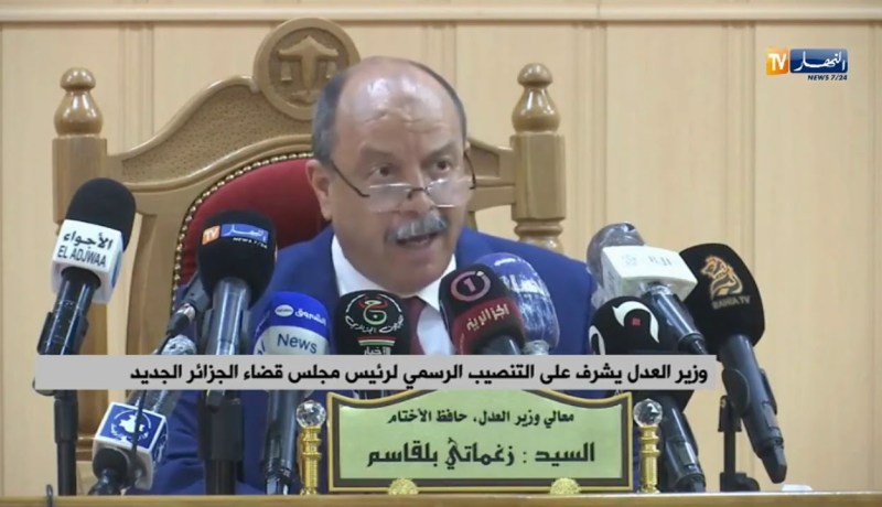 زغماتي: رئيس الجمهورية يأمر بإعداد مشروع قانون لردع العصابات المتحاربة بالسيوف والأسلحة البيضاء