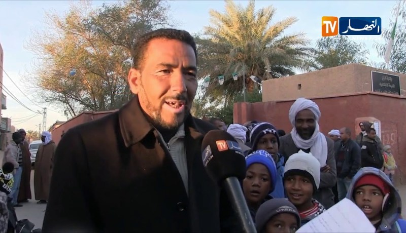 أدرار/ أولياء التلاميذ يحتجون أمام إبتدائية “عقبة بن نافع” بسبب غياب الحوار مع المديرة