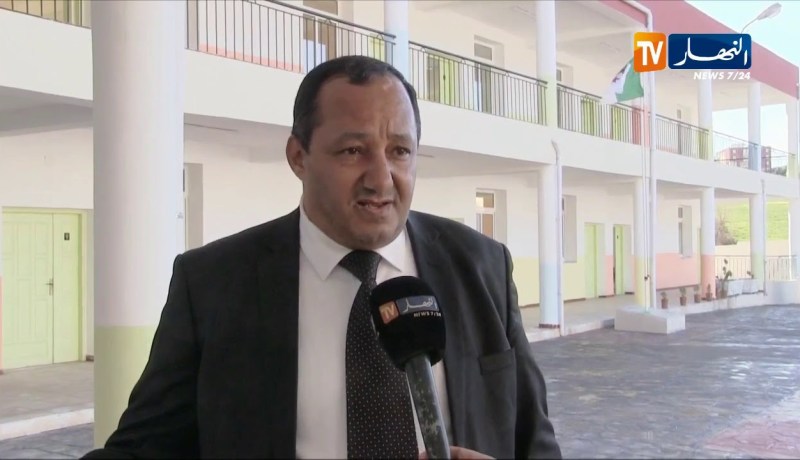 طاقة/ إبتدائية تعتمد على الطاقة الشمسية للتزود بالكهرباء