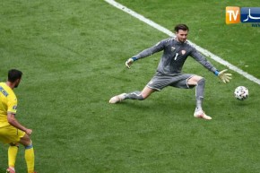 أوكرانيا تحقق أول فوز وتبعث بمقدونيا خارج اليورو