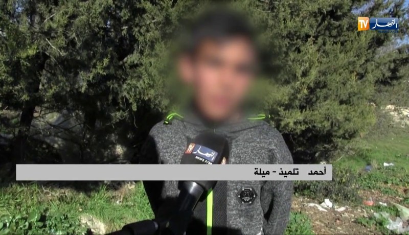 ميلة/ جمع الحطب وتقطيعه للتدفئة…يوميات الأطفال بأعماق الريف