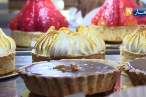 إيمان تبعث الأمل لمرضى السيلياك بصنع حلويات بدون غلوتين