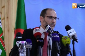 عبد الرزاق مقري يثني ويشكر قيادات “حمس” السابقين