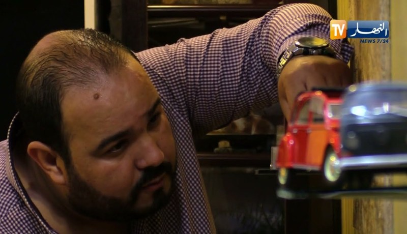 فريد رحاش..من هواية جمع السيارات المصغرة إلى صناعتها