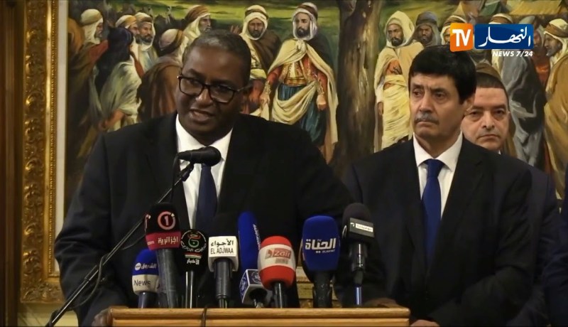 وزير السياحة: “20% نسبة إرتفاع السياح لسنة 2018 مقارنة بسنة 2017”