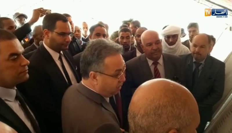 وزير السكن..يجب بناء المدارس و العيادات الصحية في الأحياء السكنية الجديدة