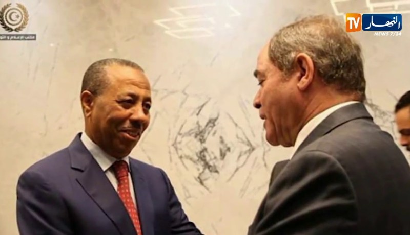 وزير الخارجية “صبري بوقادوم” يزور بنغازي للقاء مسؤولين ليبيين في إطار حل الأزمة الليبية