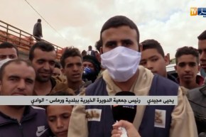 الوادي/ فلاحون وشباب يبادرون بتوفير مادة البطاطا لإرسالها لسكان مدينة الورود