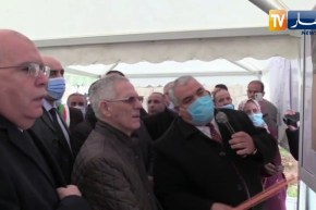 قالمة: وزير الصناعة يؤكد على أهمية إعادة بعث النشاط الصناعي للمؤسّسات العمومية