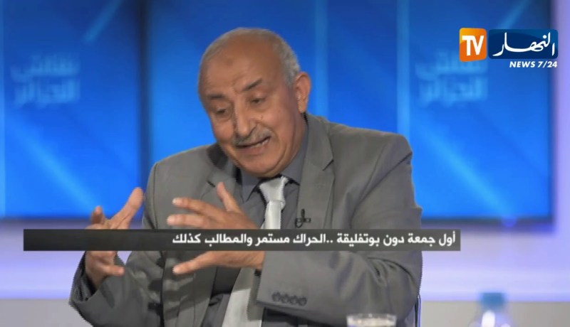 نقاش الجزائر: أول جمعة دون بوتفليقة.. الحراك مستمر والمطالب كذلك