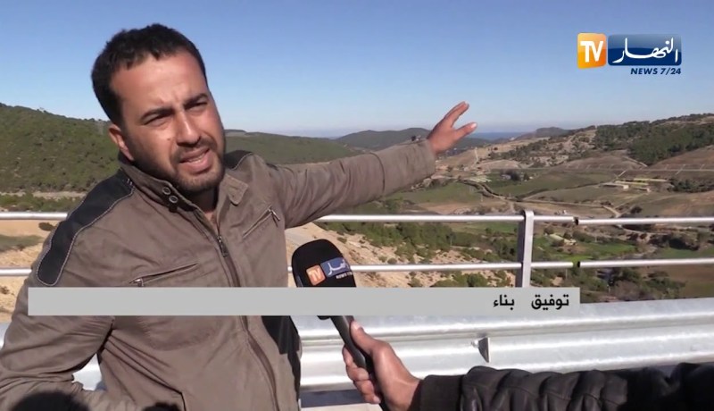 غش في إنجاز جسر على الطريق الرابط بين شرشال وسيدي غيلاس..