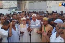 هكذا يستقبل الحجاج في الوادي.. قراءة الفاتحة والمديح والعلم الجزائري
