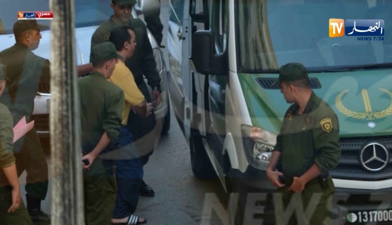 مجلس قضاء العاصمة: تأجيل قضية البوشي المتعلقة بالمحافظين العقاريين إلى 12 جانفي