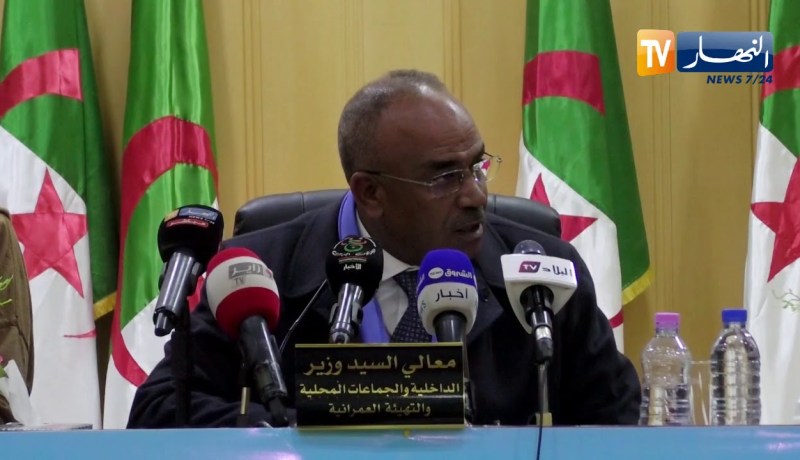 بدوي لشباب الجنوب.. لا تنتظروا التوظيف في سوناطراك