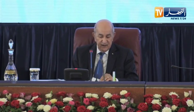 الرئيس تبون: توقيف المسؤولين المحليين ما هي إلا بداية..وسنحاسب كل من يتقاعس في حل مشاكل المواطنين