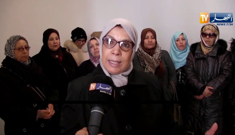 سيدي بلعباس: محمد البار بوالديه ..تتغير حياته بعد بث حالته على قناة النهار