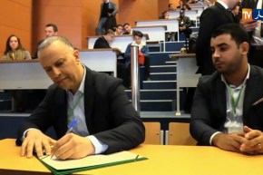 المدير العام لقناة النهار يوقع على ميثاق أخلاقيات الممارسات الإنتخابية