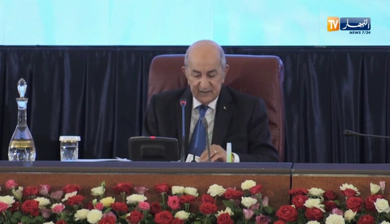 الرئيس تبون: استطعنا السيطرة على جائحة كورونا بفضل الجيش الأبيض