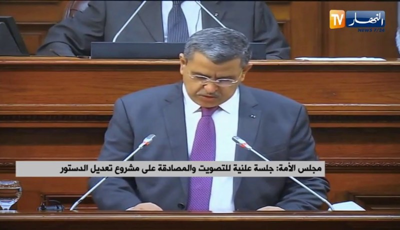 كلمة الوزيرالأول  جراد بعد التصويت بـ “الإجماع” على مشروع تعديل الدستور