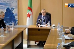 تنصيب أعضاء لجنة التحكيم لجائزة رئيس الجمهورية للصحفي المحترف