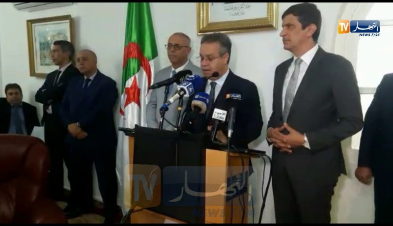 تمار لمرقي عقاري: “أعطينالك مشروع 500 سكن..يا كمل خدمتك يا نحبسو المشروع”