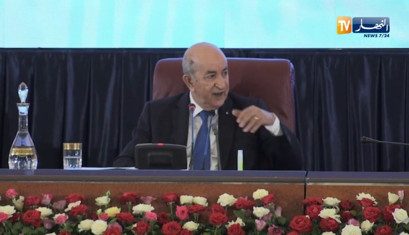 رئيس الجمهورية: لي يجمع ناس باش يحتجو على السكن عندو خلفية