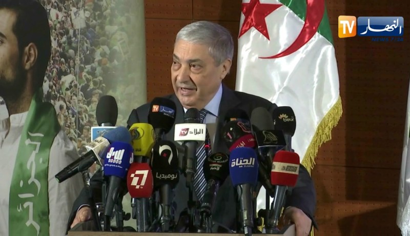 بن فليس: ميثاق أخلاقيات الممارسة الإنتخابية عمل تاريخي للدولة الجزائرية والأمة الجزائرية