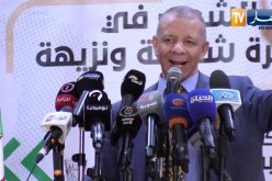 شنين شاب كان حاضرا في كل الجمعات ليس كمن خرج من المسجد وصور خلفه جموع من الناس على أنه في الحراك