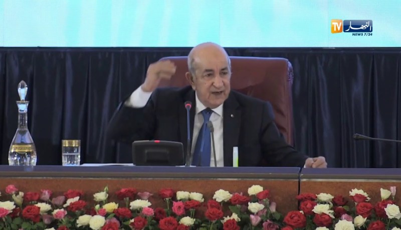 الرئيس تبون: من أعطى الأوامر لإخراج أموال العصابة وتوزيعها في الخارج؟