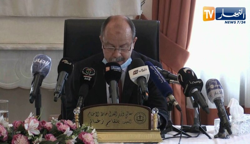 وزير العدل: 1052 محاكمة عن بعد في شهرين فقط