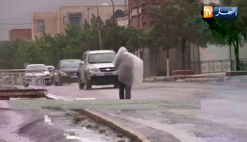 نشرية خاصة لمصلحة الأرصاد الجوية تحذر من أمطار رعدية على بعض ولايات الوطن