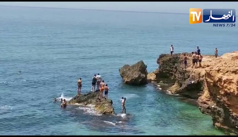 عائلات تتوافد على الشواطئ غير المحروسة بوهران