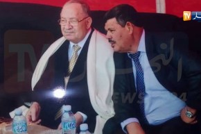 صور حصرية  للراحل الفريق “أحمد قايد صالح” أثناء تدشينه المدرسة القرآنية بـ “عين ياقوت” في باتنة