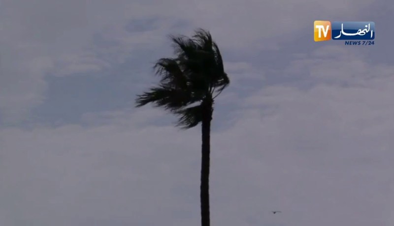 رياح قوية تتعدى 50 كلم/سا وأمواج تصل إلى 3 أمتار بهذه السواحل