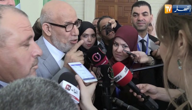 دربال للصحفي : ” حنا الدزيريين  دمنا سخون “