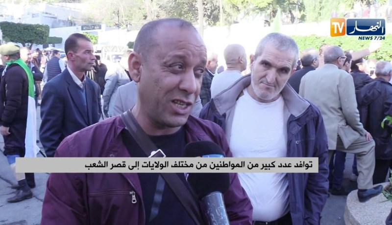 توافد عدد كبير من المواطنين من مختلف الولايات إلى قصر الشعب