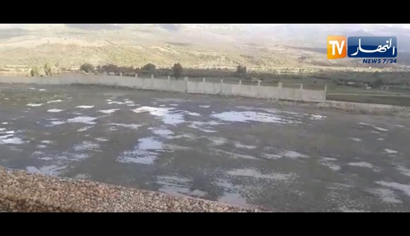 تيزي وزو .. مشاهد صادمة لحالة الملعب البلدي بالصوامع المتوقف أشغاله منذ سنوات