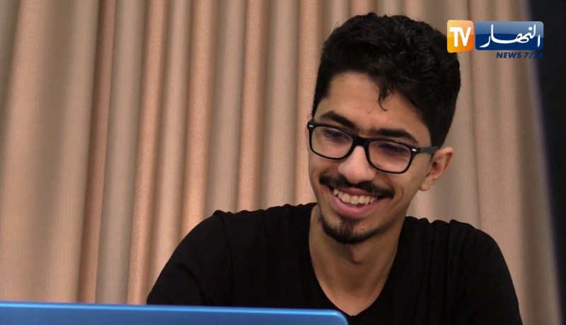 كفاءات شبانية تبتكر تطبيق يكشف صحة الأخبار المتداولة عبد مواقع التواصل الإجتماعي