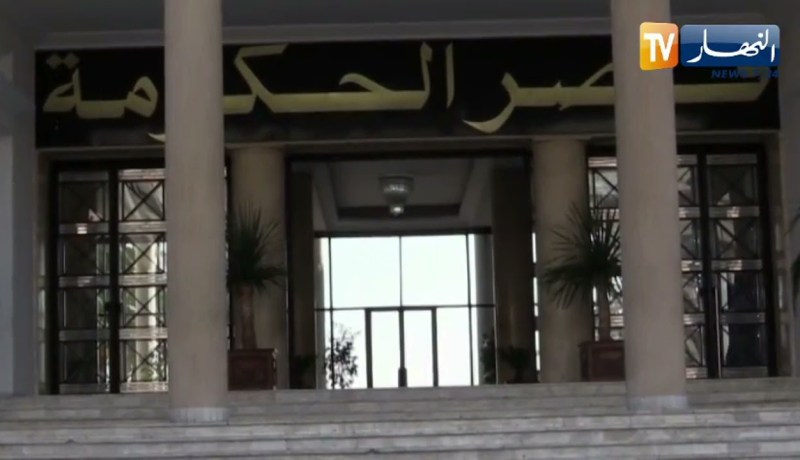 الوزارة الأولى: لوحظ مؤخرا أنه تم إغراق النشاط النقابي وإستغلاله من بعض الحركات التي تريد زرع الفتنة