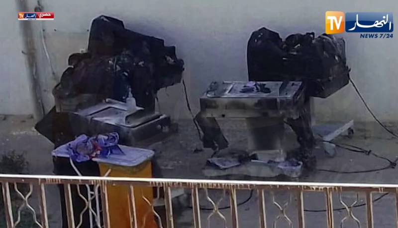 حصري..شاهد لحظة نشوب الحريق بمستشفى “الأم والطفل” بالوادي ومخلّفاته !!