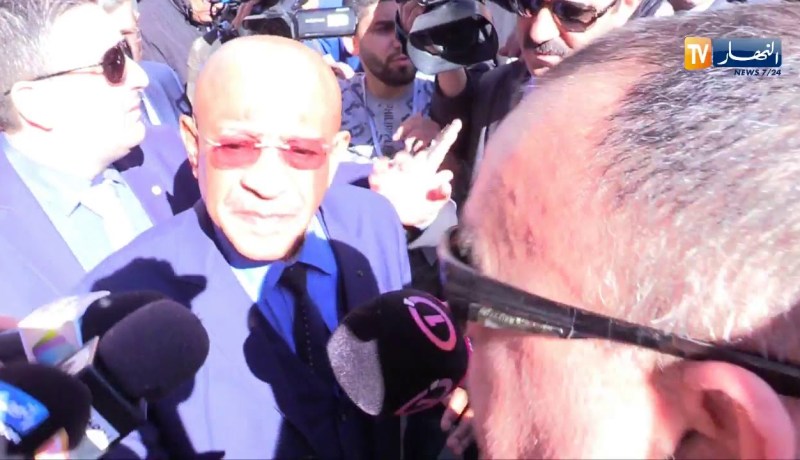 مواطن يشتكي للوالي “زوخ”…”أنت الوالي تاعنا ومن حقنا نهدرو معاك”