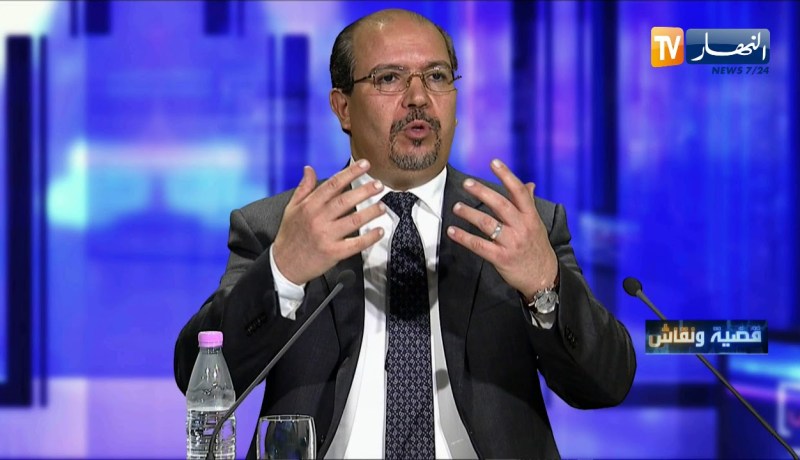 وزير الشؤون الدينية يحيي المرأة الجزائرية في يومها العالمي